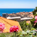 Rose 1 * Dubrovnik