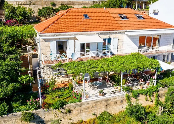 Rose 1 * Ντουμπρόβνικ